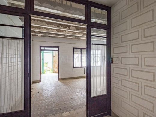 Maison de luxe à vendre à Maó, 590 000 €, Photo 1