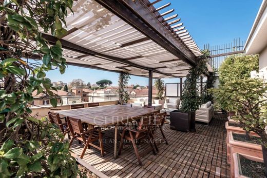 Appartement de luxe à vendre à Rome, 1 990 000 €, Photo 1