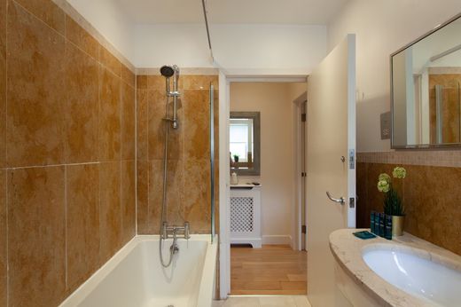 Luxury Apartment for sale in London, 865 000 €, Photo 4