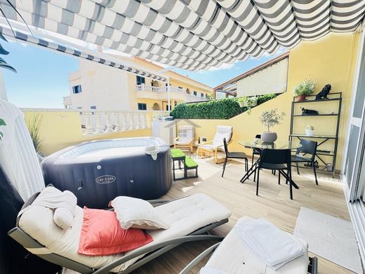 Luxury House for sale in Arona, 580 000 €, Photo 7