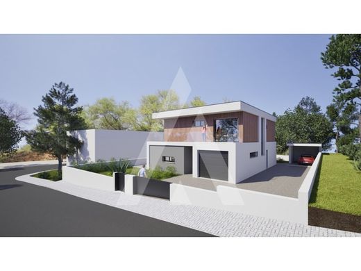 Luxury House for sale in Viseu, 580 000 €, Photo 1