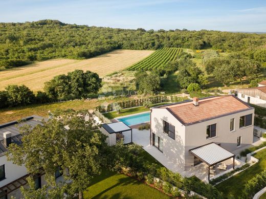 Maison de luxe à vendre à Vrsar, 1 400 000 €, Photo 6