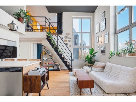 Luxury Apartment for sale in Brooklyn, 1 073 610 €, Photo 1