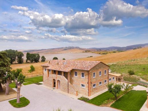 Luxury House for sale in Pienza, 1 490 000 €, Photo 1