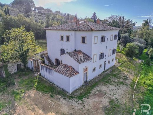 Luxury House for sale in Arezzo, 590 000 €, Photo 1