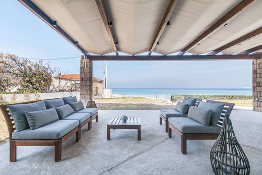 Maison de luxe à vendre à Aegina, 1 700 000 €, Photo 2