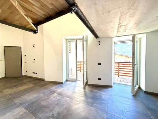 Luxury Apartment for sale in Riva Del Garda, 630 000 €, Photo 3