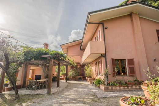 Maison de luxe à vendre à Fosdinovo, 690 000 €, Photo 3
