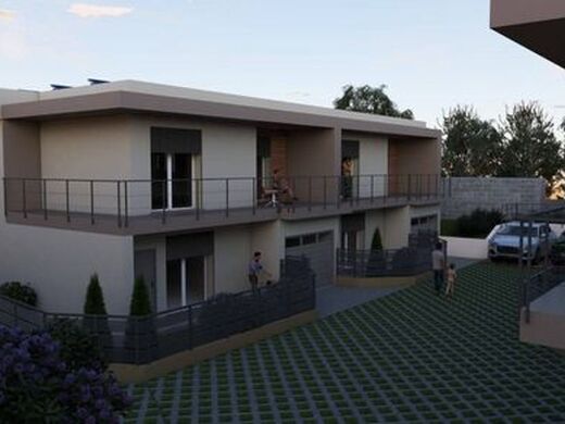 Luxury House for sale in Gavirate, 464 000 €, Photo 5