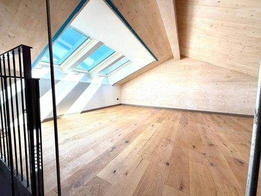 Luxury Apartment for sale in Riva Del Garda, 630 000 €, Photo 7