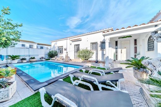 Luxury House for sale in Empuriabrava, 1 263 000 €, Photo 4