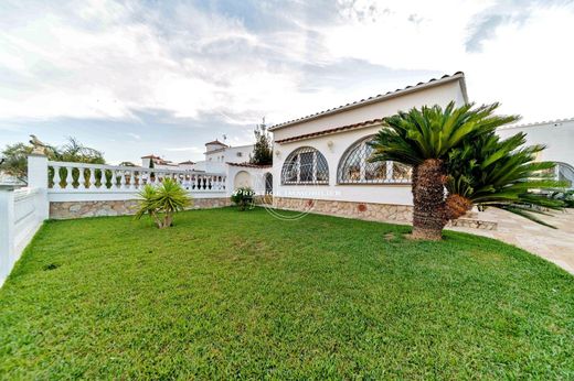 Luxury House for sale in Empuriabrava, 1 263 000 €, Photo 7
