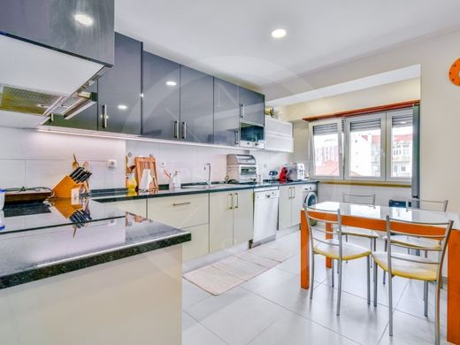 Appartement de luxe à vendre à Torres Vedras, 450 000 €, Photo 2