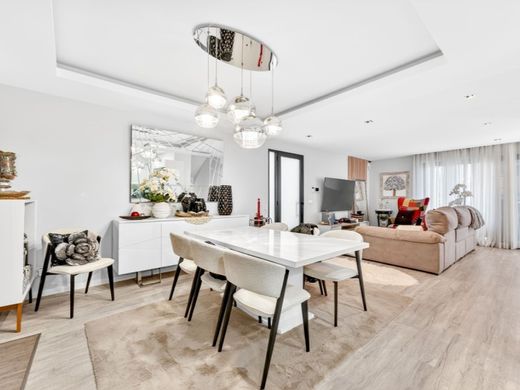 Maison de luxe à vendre à Câmara de Lobos, 540 000 €, Photo 5
