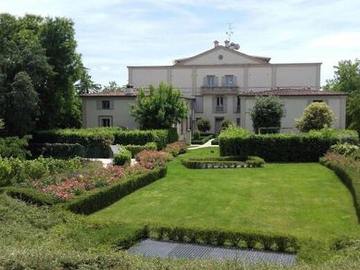 Luxury Apartment for sale in Bologna, 590 000 €, Photo 1