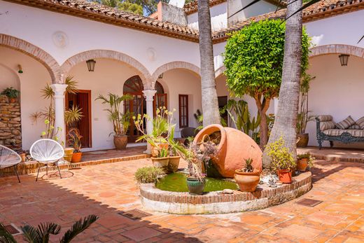 Luxury House for sale in Manilva, 2 995 000 €, Photo 1