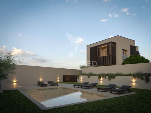Luxury House for sale in Portimão, 1 030 000 €, Photo 1