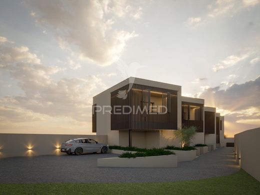 Luxury House for sale in Portimão, 905 000 €, Photo 1