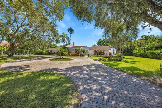 Luxury House for sale in Miami Coral Gables, 6 027 994 €, Photo 1