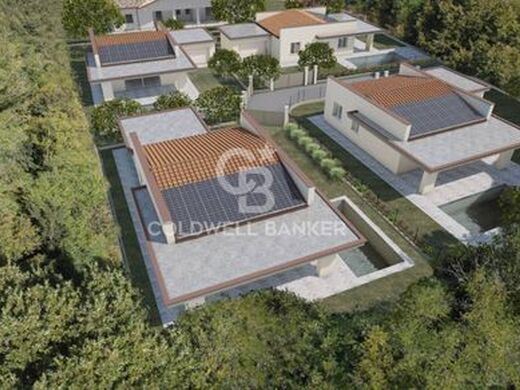 Maison de luxe à vendre à Soiano, 650 000 €, Photo 2