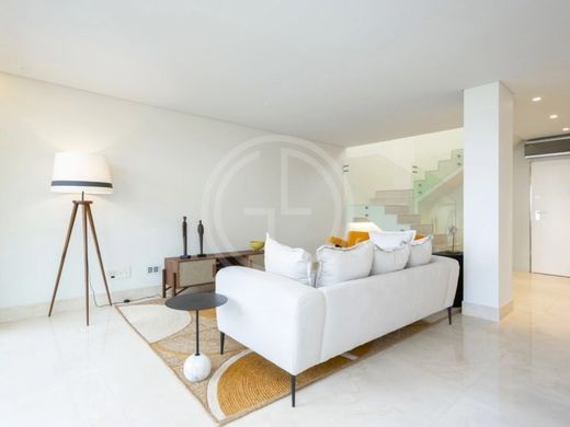 Luxury House for sale in Albufeira, 799 000 €, Photo 1
