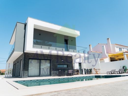 Maison de luxe à vendre à Peniche, 579 000 €, Photo 1