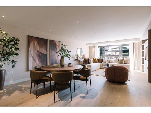 Luxury Apartment for sale in London, 3 747 607 €, Photo 1