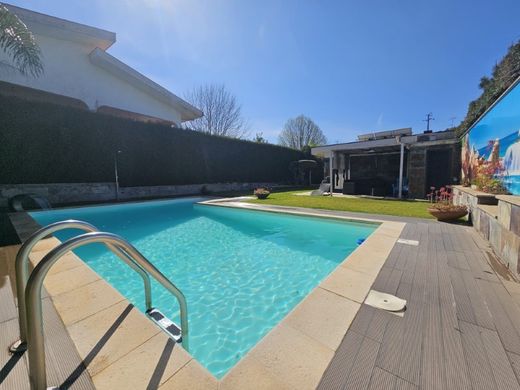 Luxury House for sale in Barcelos, 655 000 €, Photo 1