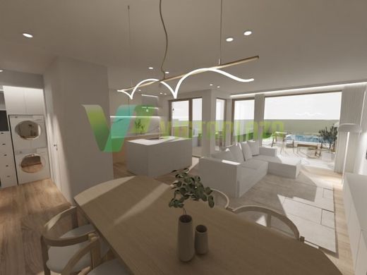 Luxury House for sale in Portimão, 534 500 €, Photo 1