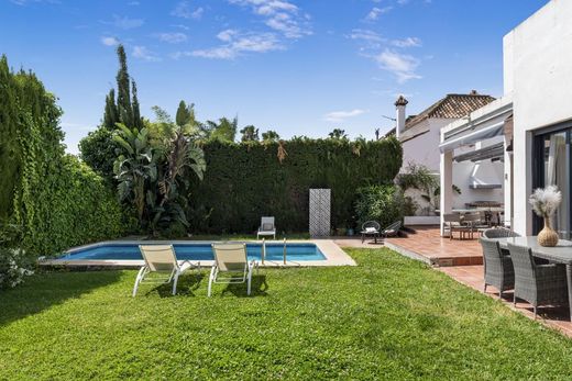 Maison de luxe à vendre à Marbella, 1 400 000 €, Photo 2