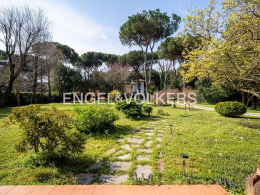 Luxury House for sale in Massa, 2 400 000 €, Photo 3