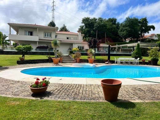 Luxury House for sale in Guimarães, 995 000 €, Photo 1