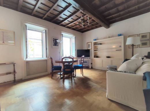 Luxury Apartment for sale in Rome, 580 000 €, Photo 1