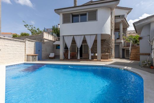 Luxury House for sale in Alfacar, 455 000 €, Photo 1