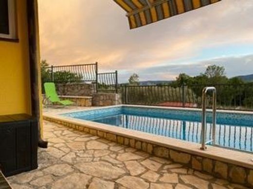 Maison de luxe à vendre à Krk, 550 000 €, Photo 3