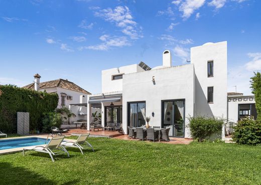 Luxury House for sale in Nueva Andalucia, 1 400 000 €, Photo 3