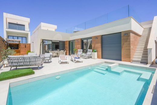 Luxury House for sale in Benijofar, 690 000 €, Photo 1