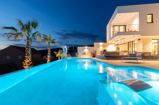 Maison de luxe à vendre à Primošten, 2 200 000 €, Photo 2