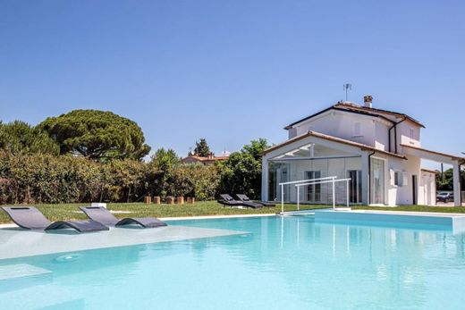 Luxury House for sale in Capalbio, 1 900 000 €, Photo 1