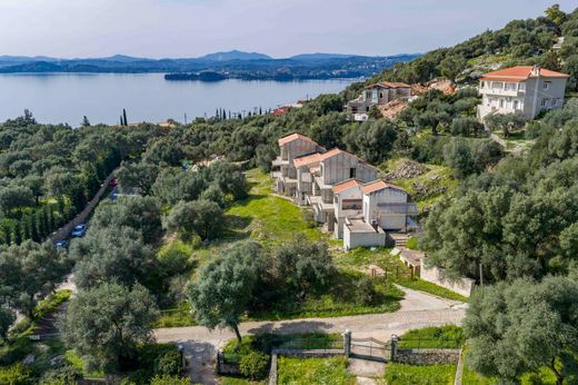Maison de luxe à vendre à Corfu, 1 200 000 €, Photo 1