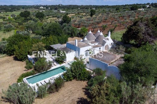 Luxury House for sale in Ostuni, 875 000 €, Photo 1