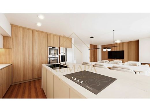 Luxury House for sale in Seixal, 625 000 €, Photo 1