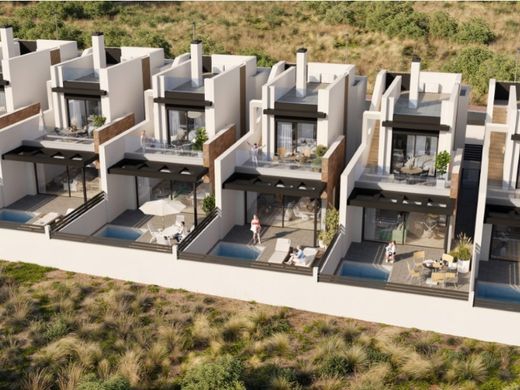 Maison de luxe à vendre à Torrevieja, 550 000 €, Photo 1