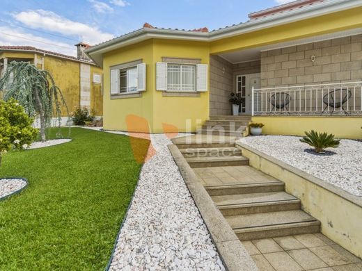 Luxury House for sale in Vila Verde, 665 000 €, Photo 5