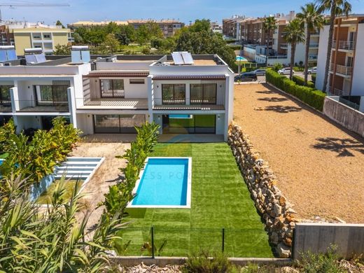 Luxury House for sale in Portimão, 950 000 €, Photo 2