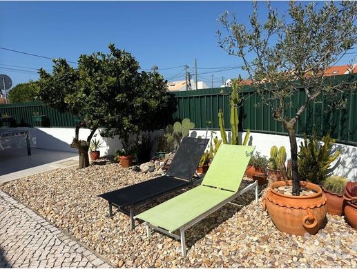 Luxury House for sale in Sesimbra, 425 000 €, Photo 2