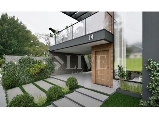 Luxury House for sale in Viseu, 485 000 €, Photo 1