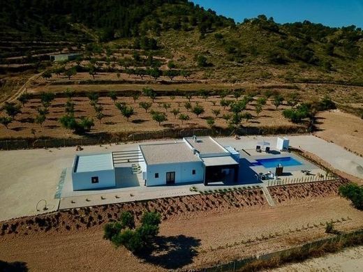 Luxury House for sale in La Canalosa, 410 000 €, Photo 1