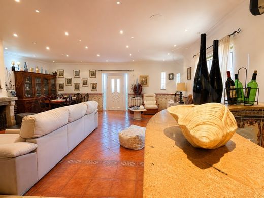 Luxury House for sale in Seixal, 420 000 €, Photo 2