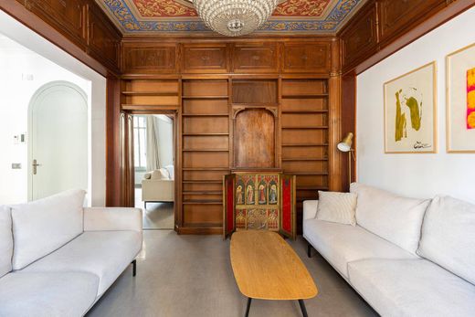 Luxury Apartment for sale in Barcelona, 810 000 €, Photo 7